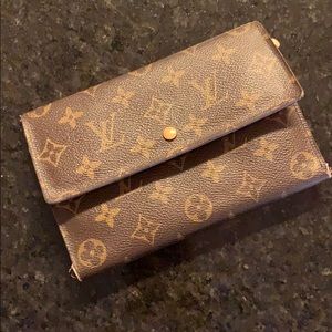 Vintage LV clutch
